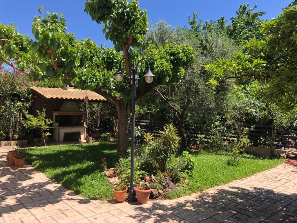Eleni'S Maisonette Kalamata Exterior foto